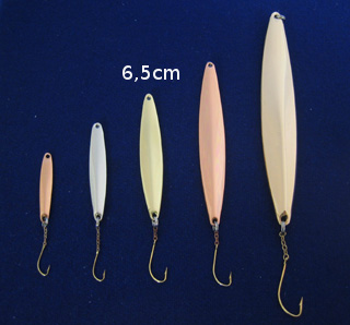 Vertikalpirk Rialinna Nilakka 6,5cm - Pirkar och mormyskor - 6430024493160 - 1